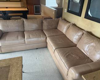 Tan Bernhardt leather sectional sofa $800
Height 17” to seat
8 ft x 8 ft
depth 3 ft