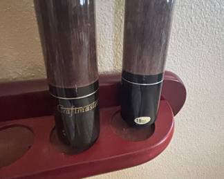 Craftmaster Billiards "Classic" Table with Ball and , Cues and Accessories $1100 (Estimate for professional move and set up min $675 depending on location)
