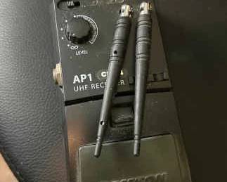 Samson AP1 UHF receiver