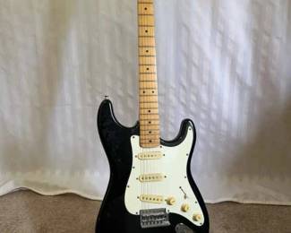 Mako LSeries LKS3 electric guitar