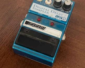 DOD DFX94 Digital DelaySampler guitar peda