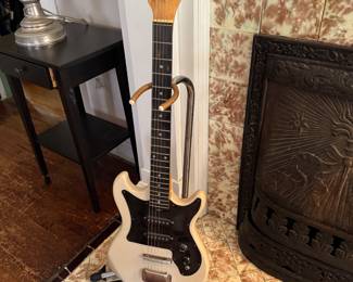 Harmony Guitar - H804