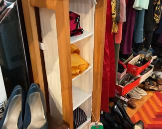 Shoe tree tower with wood frame and 8 slots $24 + tax