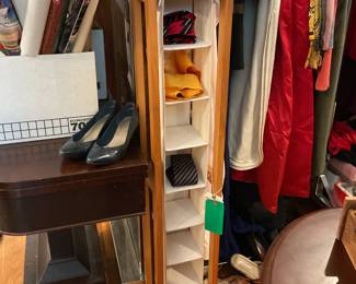 Shoe tree tower with wood frame and 8 slots $24 + tax