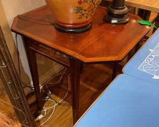Antique drop leaf wood end table 27” tall 29” x 24” with leafs up $120 + tax