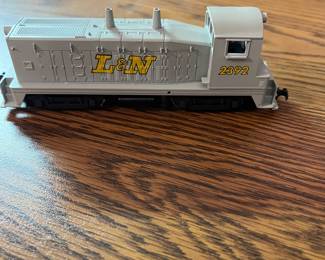 G10 - $35. HO Scale L&N 2392 Locomotive