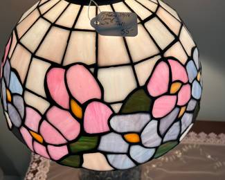 B25 - $55. Tiffany Style Lamp. Measures 20" Tall. Excellent condition.