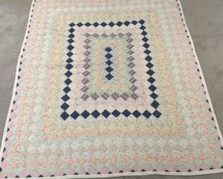 B49 - $50. Vintage Quilt. Hand Pieced & Hand Quilted. Measures 71" x 84"