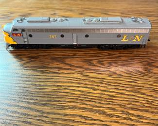 G12 - $50. HO Scale L&N 787 Locomotive