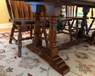 A33 - $250. Kincaid Dining Room Table. Solid Wood Furniture. Includes 2 Captains Chairs & 6 Regular Chairs. Measures 42" wide x 68" long. 2 - 12" leaves. HEAVY duty set. Includes table pads. Overall in very good vintage condition! Very minor signs of use. Photos show the leaves IN the table.