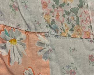 B49 - $50. Vintage Quilt. Hand Pieced & Hand Quilted. Measures 71" x 84"