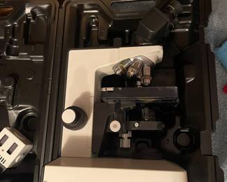 G21- $150. Leitz Laborlux D Microscope With Case