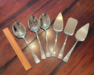 A24 - $45. Lenox 6 Pc Holly Berry Stainless Serving Utensils.