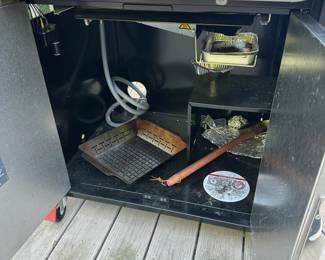 Y4 - $500. Natural Gas - Weber Genesis Smart Grill Model SX-325S NG SS. Manufactured 2018. Very good - gently used condition. Has been stored covered.