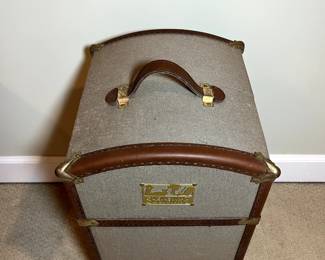 C22 - $500. American Girl Doll Samantha. Authentic Pleasant Company Trunk. Includes 10 outfits and accessories.