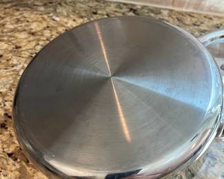 K4 - $20. All-Clad Stainless Pot with lid. 2 Qt. Shallow Pot 2.5" tall. (not D5)