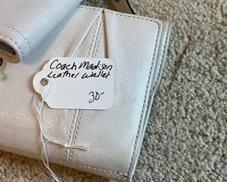 B29 - $30. Vintage Cream Leather Coach Madison Wallet .