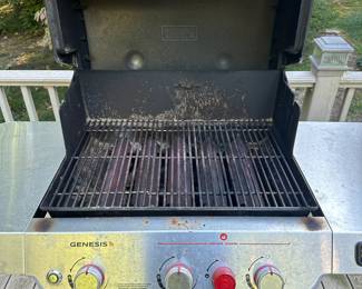 Y4 - $500. Natural Gas - Weber Genesis Smart Grill Model SX-325S NG SS. Manufactured 2018. Very good - gently used condition. Has been stored covered.