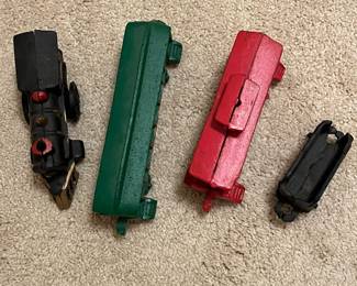 B45 - $30. Vintage Cast Iron Train Set