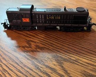G6 - $35. HO Scale L&N 118 Locomotive