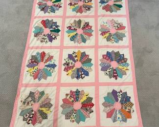 B4 - $50. Vintage, Hand Pieced - Hand Quilted (Not Finished Quilting) Dresden Plate Quilt. Measures 56" x 74".