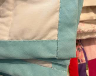 B48 - $40. Vintage Quilt. Hand Pieced - Hand Quilted. Measures 60.5" x 78.5".