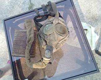 Gas Mask WW2 sold as is