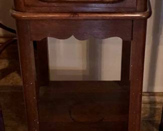 Cute Walnut Table