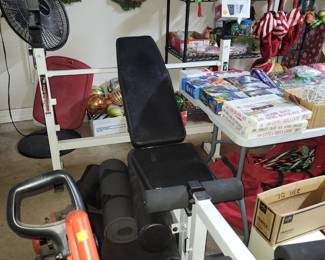 Weight bench