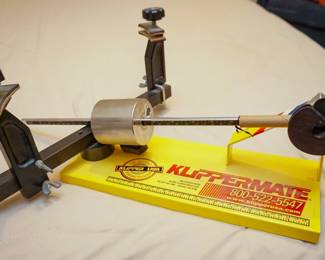 Klippermate tennis racket stringer