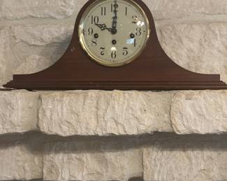 Mantle clock