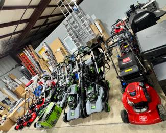 Lawn Mowers, BBQ Grills and Ladders Orlando Estate Auction