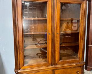 Display Cabinet/Wardrobe Armoire Orlando 