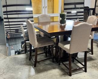 High top Table and Chairs and Floor Mirrors Orlando Estate Auction