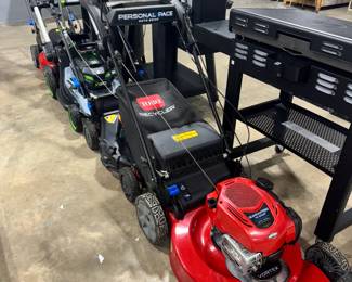 Lawn Mowers Orlando Estate Auction