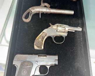 Vintage HandGuns Orlando Estate Auction