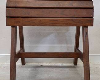 Heavy Oak Saddle Rack A Substantial One