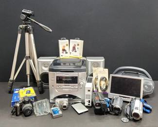 aHuge Electronics Lot for Parts Perfect for Repair or Scavenging