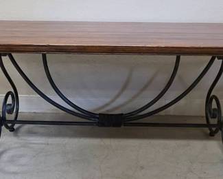 A Table To Last 3 Lifetimes This One Is NICE
