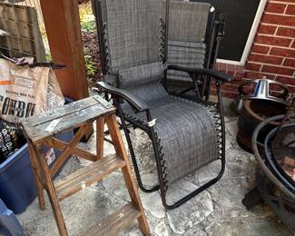 Pool zero gravity loungers