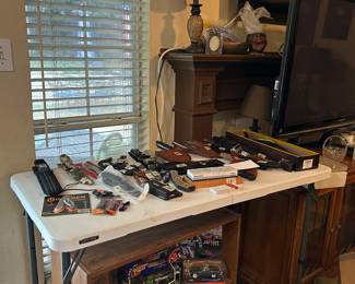 Knives of all types, shapes and sizes