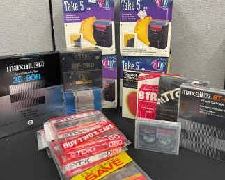 Sound Recording, Micro Floppy Disks And CD Storage Mystery Lot