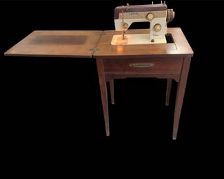 Durham The Countess Sewing Machine Table