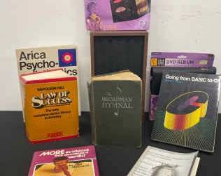 Stewart Vintage Speaker , Case Logic DVD Albums Books