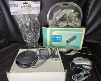 Olympia SOUNDBUG Speaker With Assortment Of Antennas