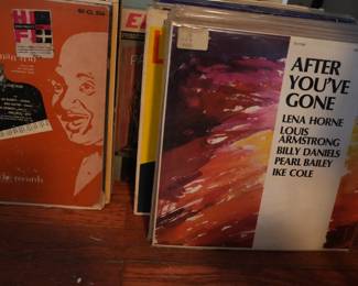 Hundreds of Records, Condition unknown on all of them, various musical genres
