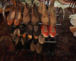 Vintage Clothing & Shoes