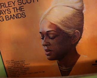 Hundreds of Records, Condition unknown on all of them, various musical genres