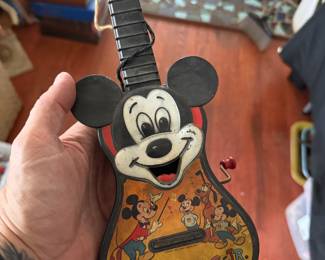 Mickey Mouse Guitar