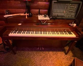 Howard Piano